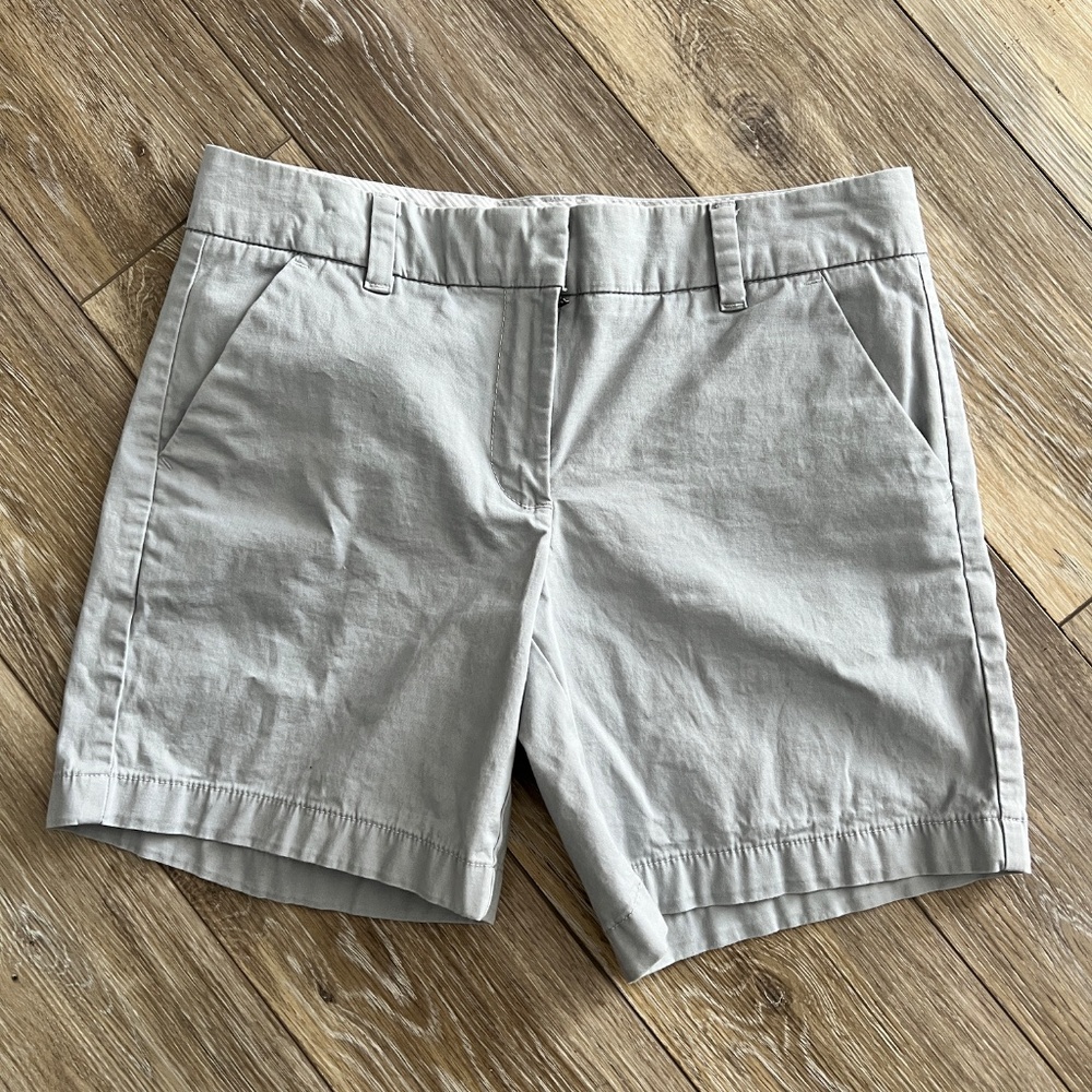 Tommy Hilfiger Shorts Womens size 4